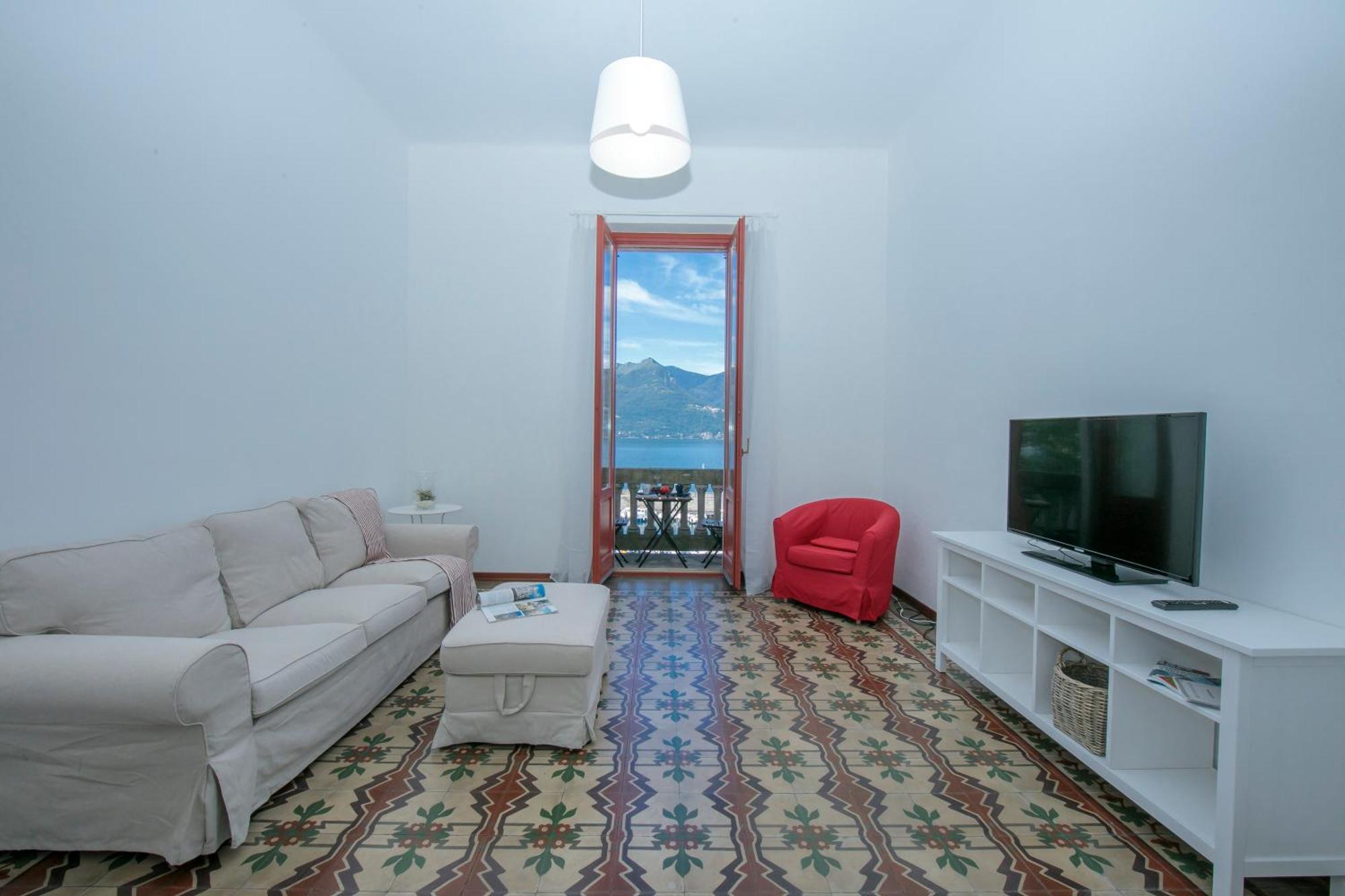 Residenza Oleandro Lake View Luino Center - Happy Rentals Kültér fotó