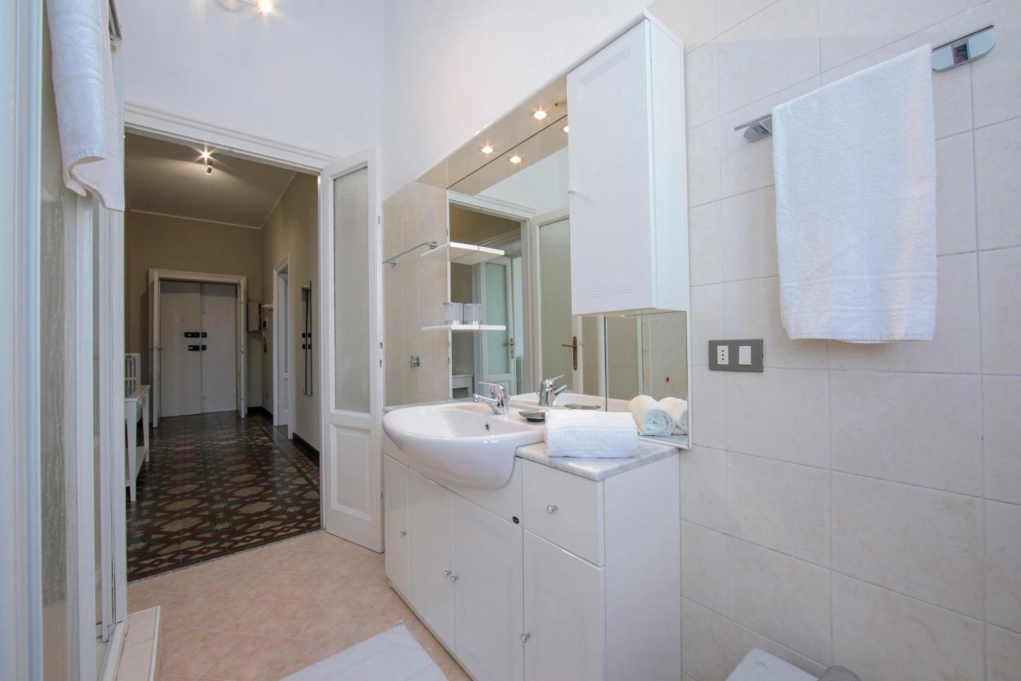 Residenza Oleandro Lake View Luino Center - Happy Rentals Kültér fotó