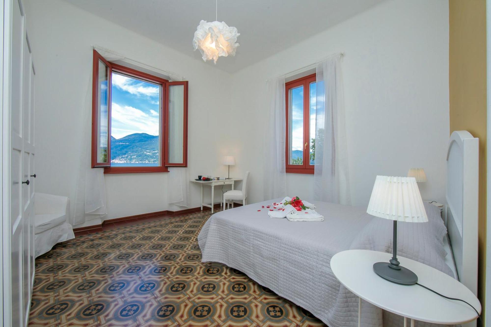 Residenza Oleandro Lake View Luino Center - Happy Rentals Kültér fotó
