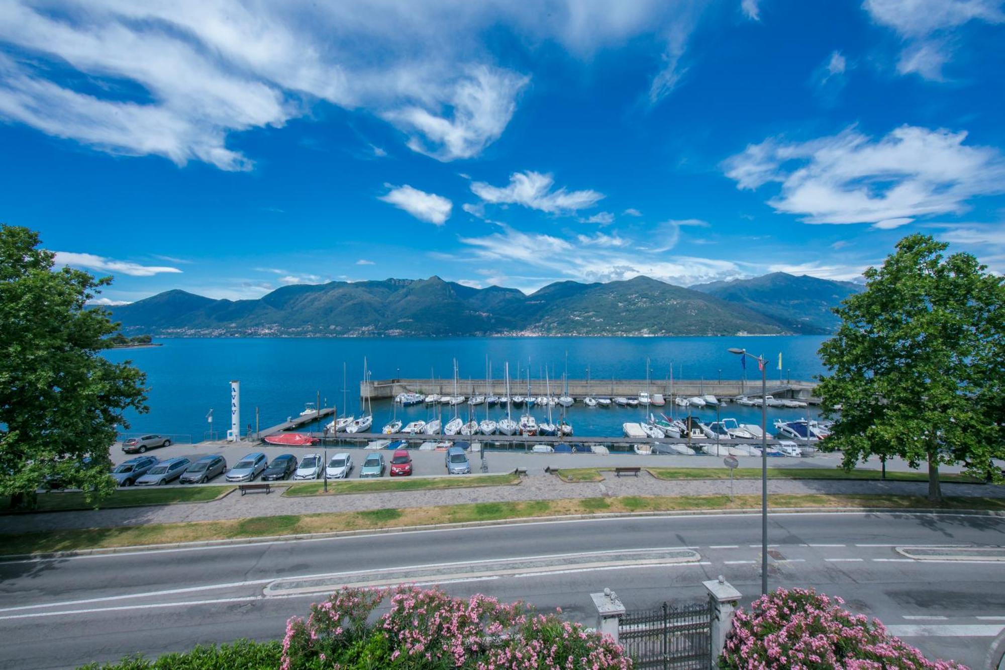 Residenza Oleandro Lake View Luino Center - Happy Rentals Kültér fotó